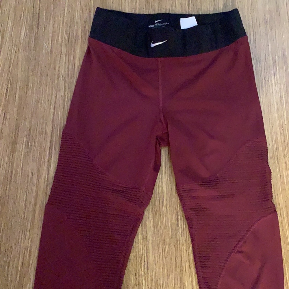 Nike Aeroadapt leggings size L